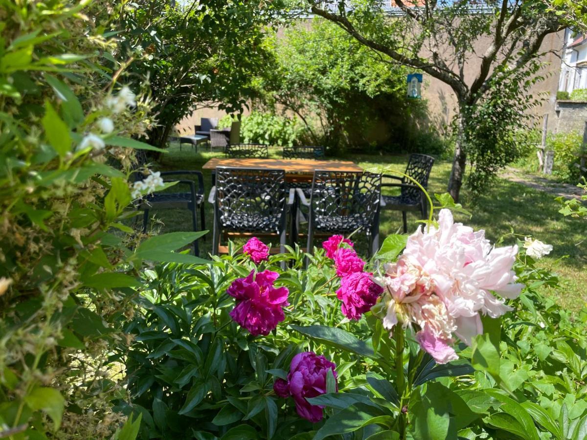 Chambre Privee Vue Sur Le Jardin Proche Centre Ville Besançon Eksteriør billede